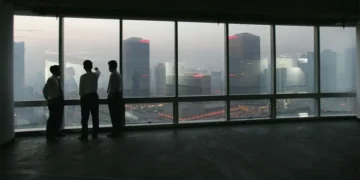 Több tízezer cégnek kötelező a bejelentővédelmi rendszer kiépítése